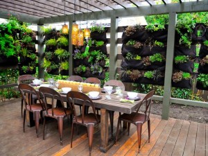 How To Create a Comfortable and Casual Dining Experience with Patio Dining Sets